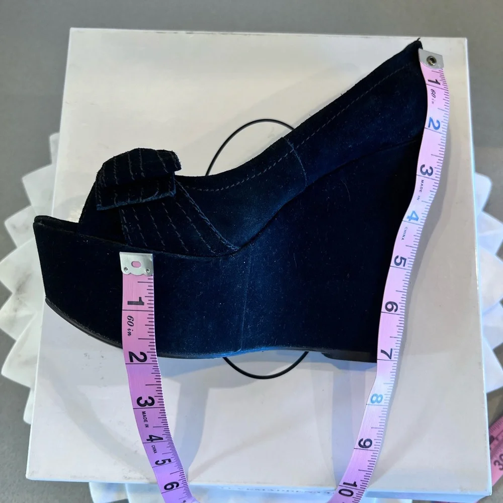 Steve Madden Black Suede Bow Detail Platform Wedges closer to Size 7